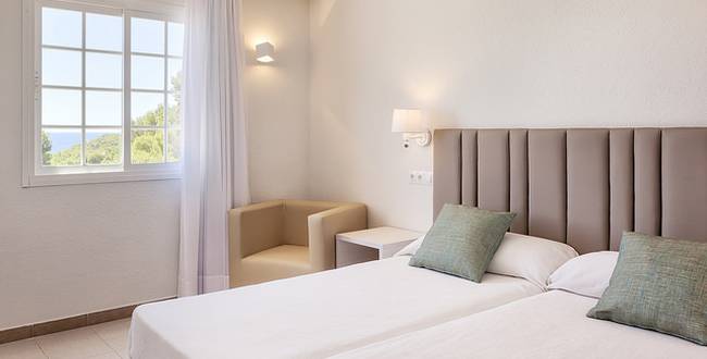 habitaciones hotel ILUNION Menorca habitaciones aparthotel menorca