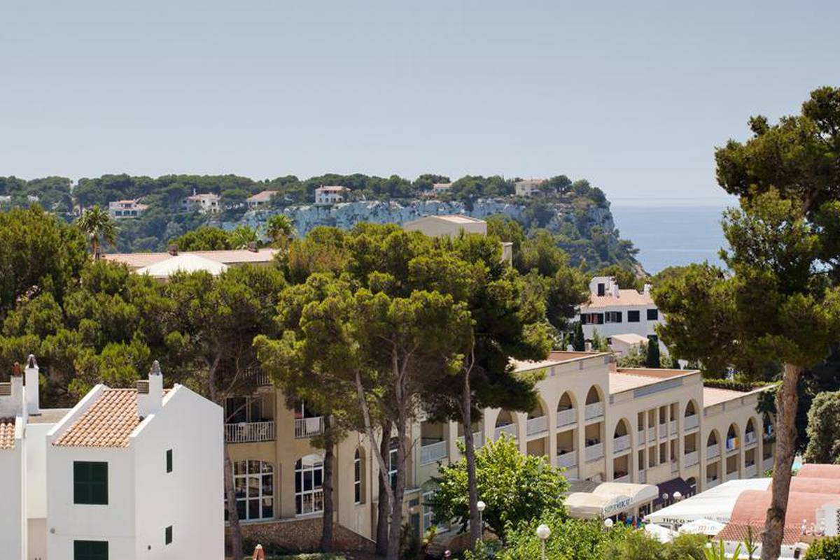 Vistas ilunion menorca Hotel ILUNION Menorca Cala Galdana