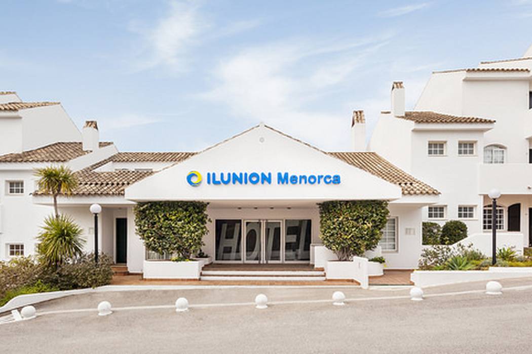 hotel ILUNION Menorca aparthotel menorca